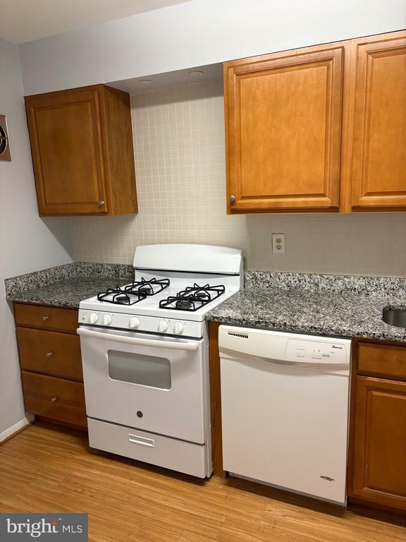 Photo - 215 Victor Pkwy Unit 215D