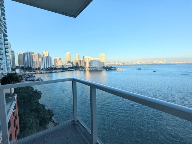 Photo - 1155 Brickell Bay Dr Unidad # 910