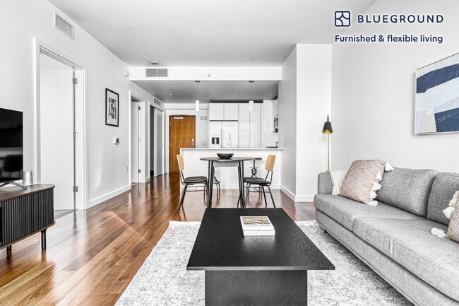 Photo - 399 Fremont St Unidad SI FL7-ID848