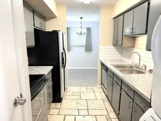 Photo - 10203 Forum Park Dr Unit True