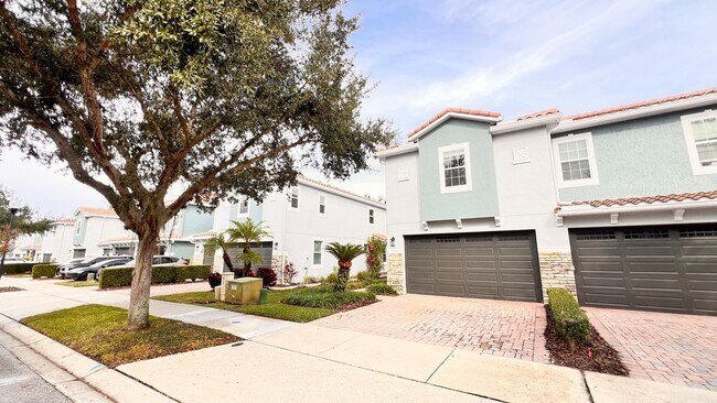 Photo - Live Bright in Oviedo – Gated Townhome with Style, Space & Serenity! WASHER & DRYER INCLUDED!
