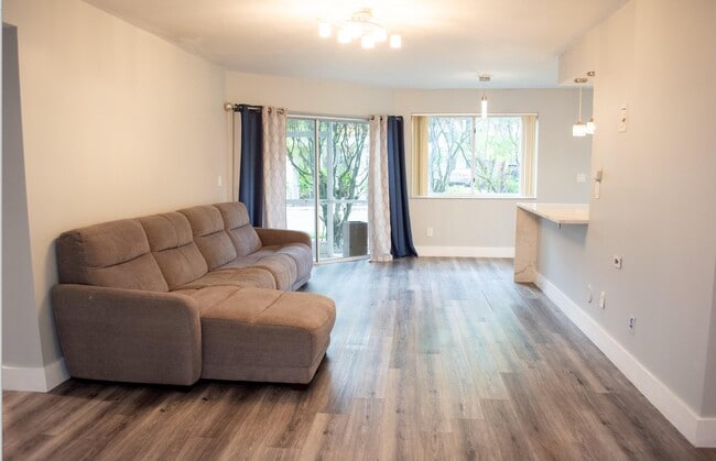 Photo - 992 NW 93rd Ave