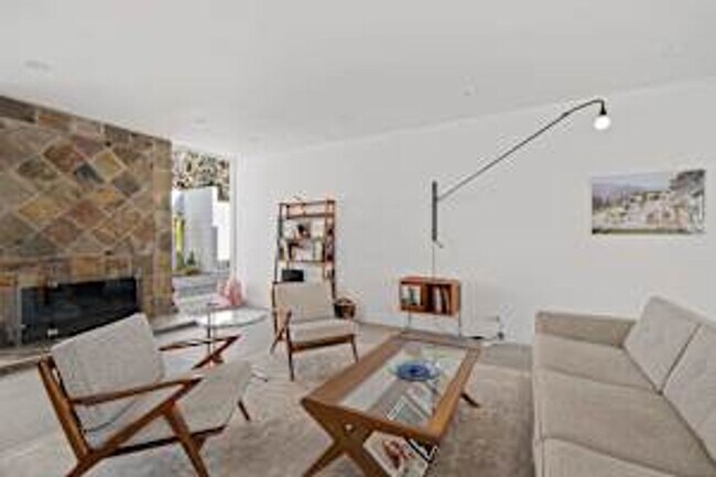 Photo - 5 bedroom 5 bath Available for Short Term Rental