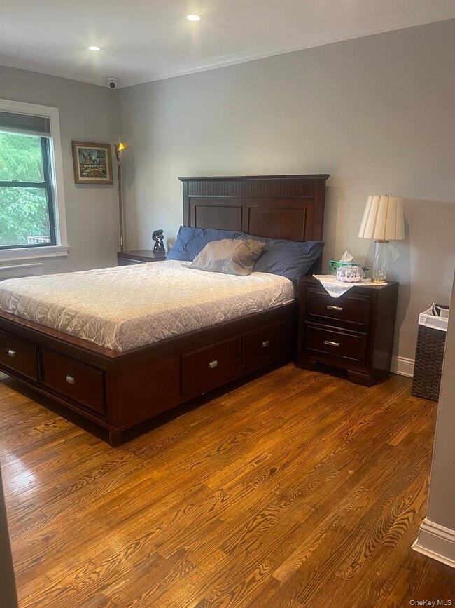 Photo - 292-300 Cedarhurst Ave