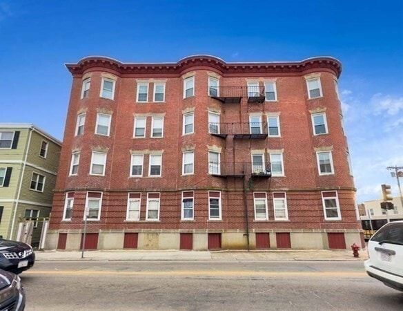 Photo - 526 Western Ave Unidad 3