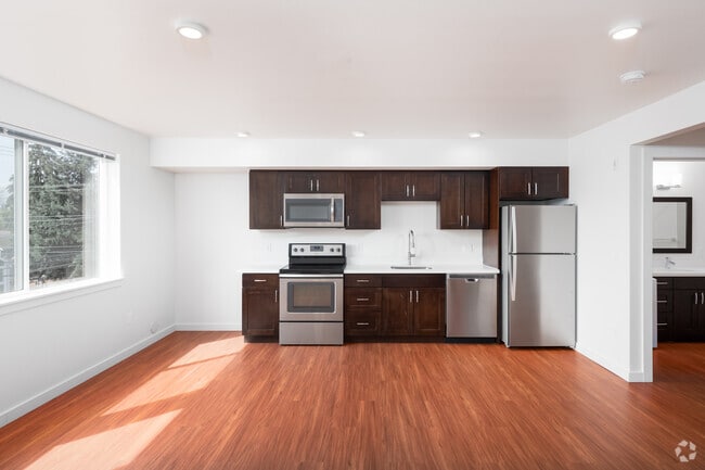 1BD, 1BA - 550-795SF