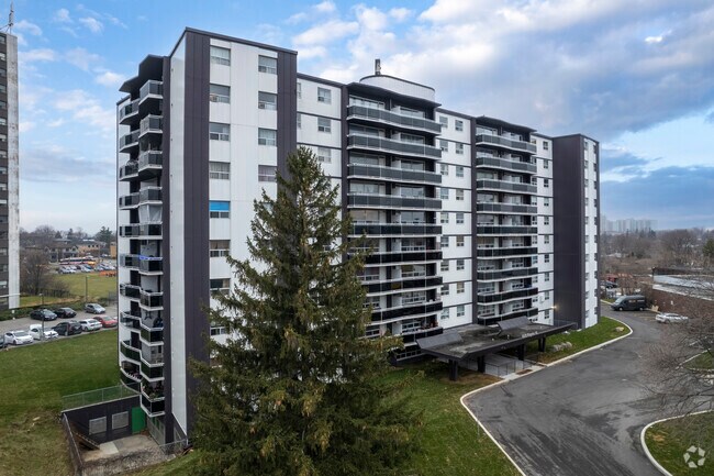 Photo - 2570 Kingston Rd