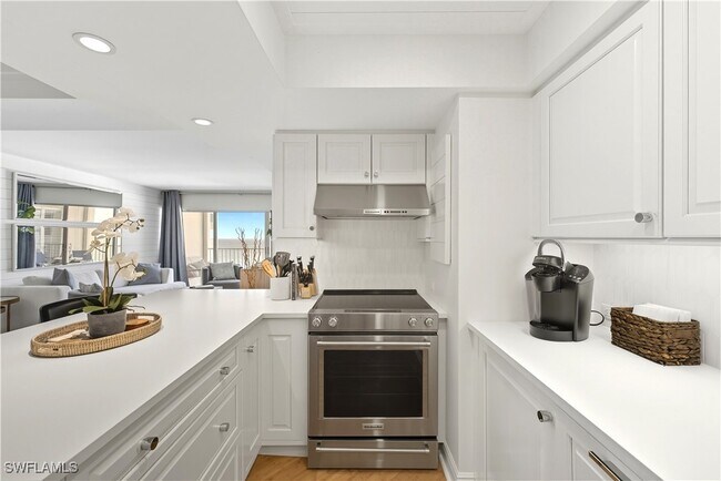 Photo - 3443 Gulf Shore Blvd N Unidad 711