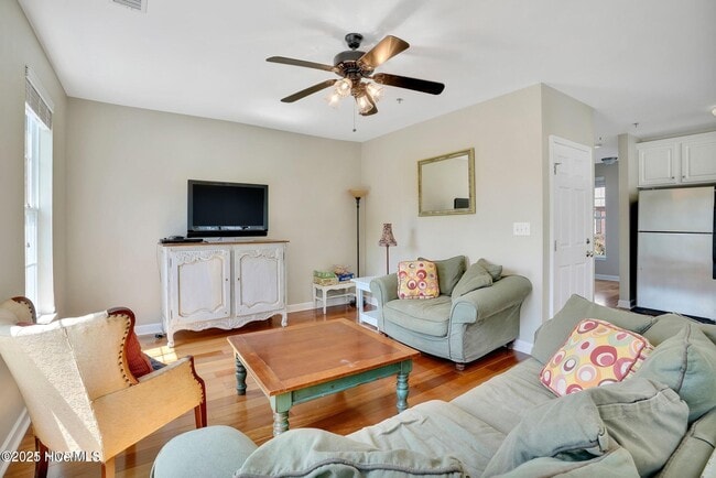 Photo - 1790 Queen Anne Unit 1