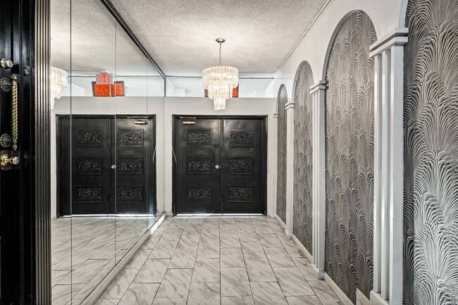 Photo - 2065 Rodney Drive