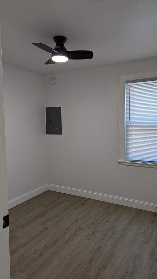 Bedroom 2 - 48 Knox Ave Unit 2