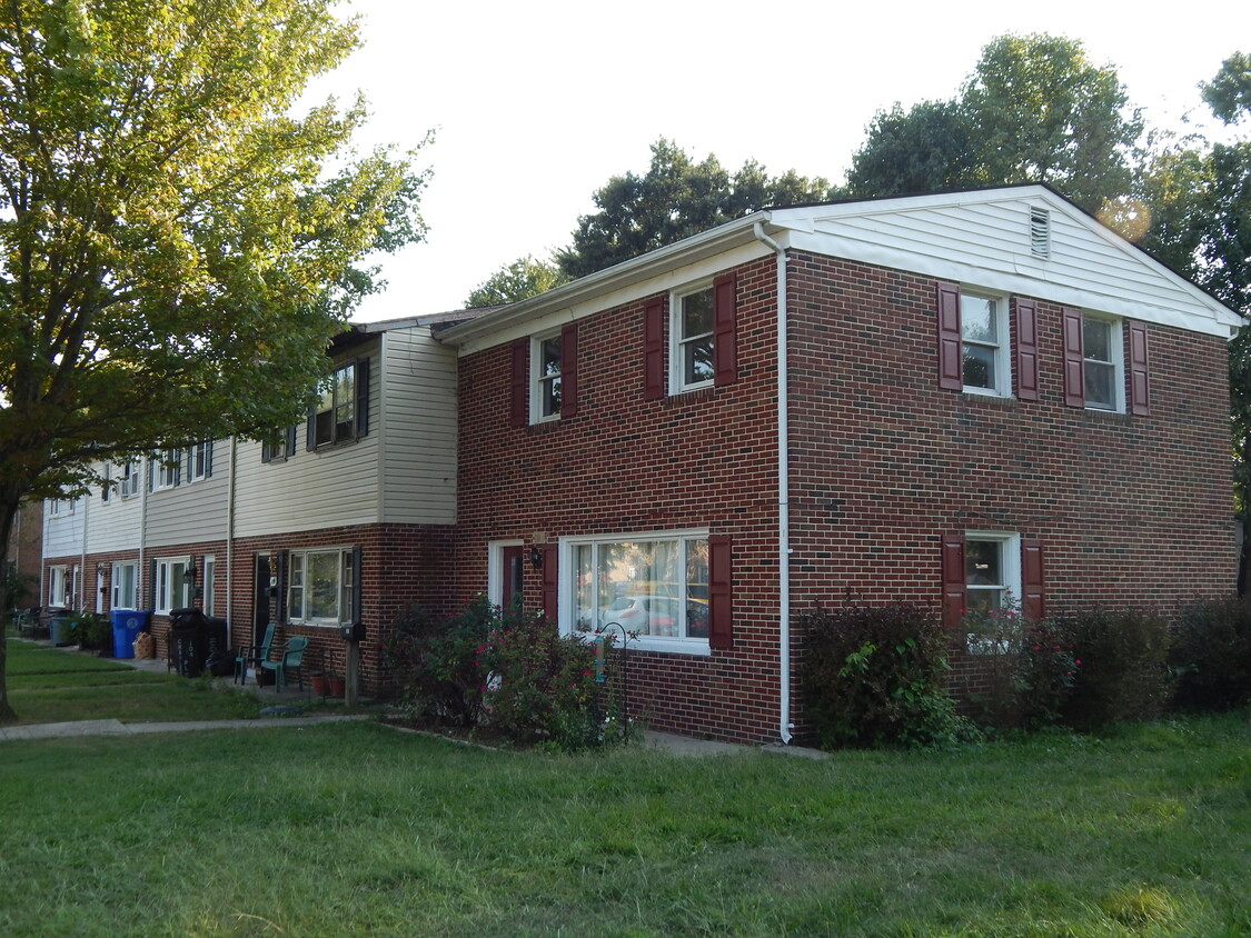 Front - 102 Charles Place (Indian Head, MD)