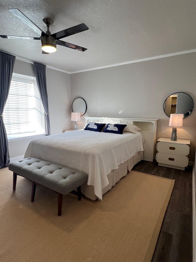 Photo - 168 Barilla Pl Unidad 202