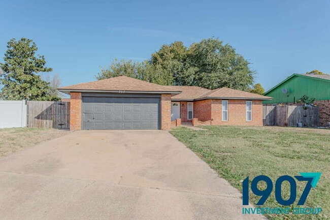 Building Photo - SPECIAL OFFER! Move In Now & Get 50% Off Your First & Second Month's Rent!
Beautifully Updated 3...