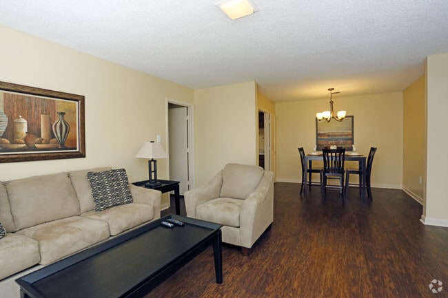 Willow Creek Apartments