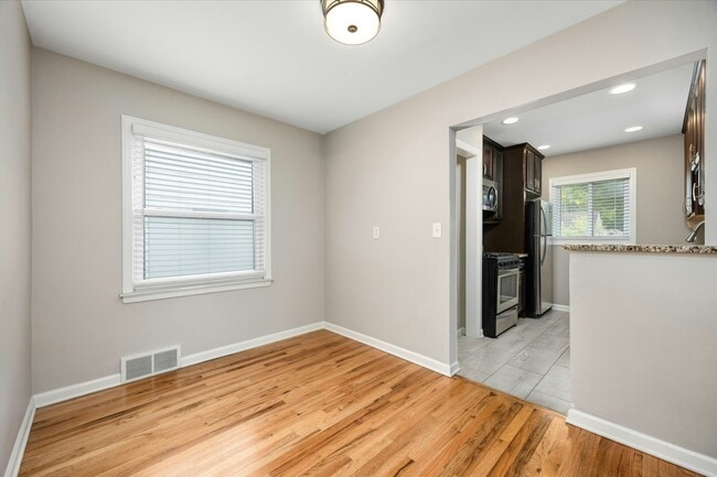 Photo - 3402 Chester Rd