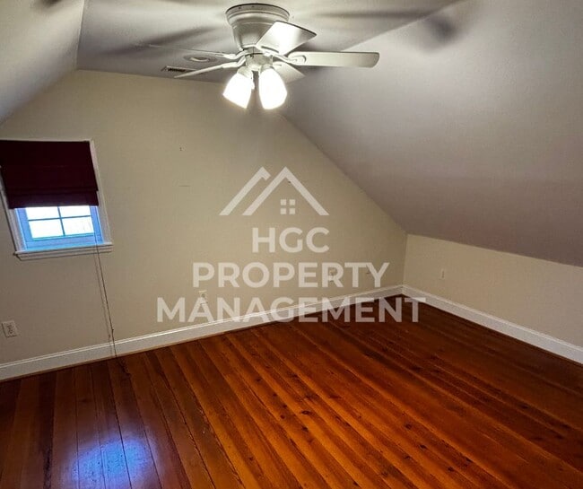 Photo - 160 Percy Ln