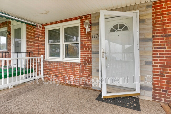 Photo - 7474 School Ave