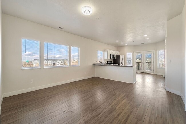 13528 Venicia Way Unidad 9