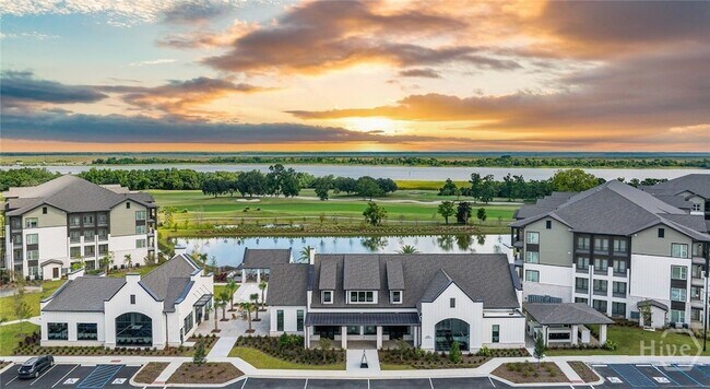 Photo - 100 Ronda St Unidad C1