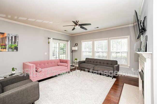 Photo - 1202 Grove Park Dr