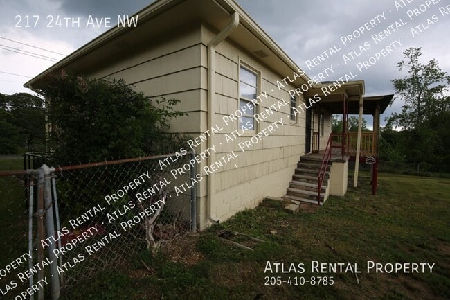 217 24th Ave NW