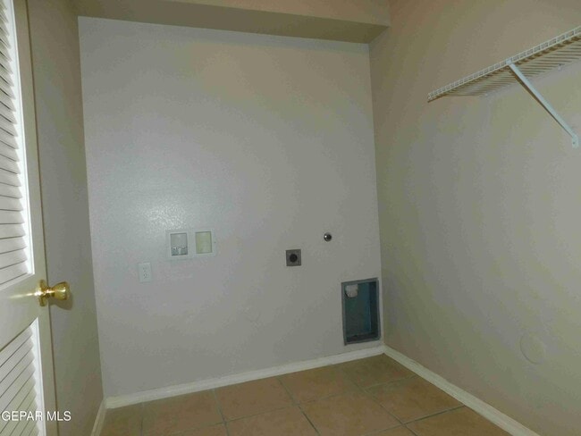 Photo - 10051 Railroad Dr