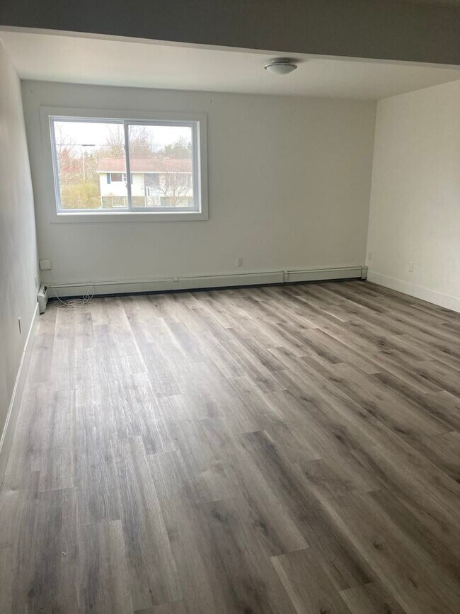 Photo - Fully Renovated Unit Available Dec 1 Unit 0310