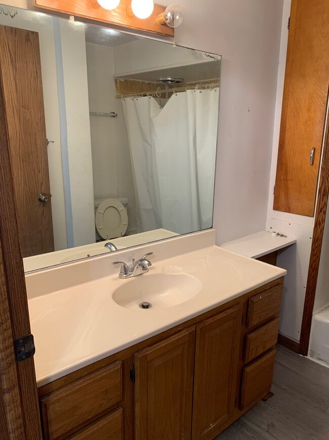 714 Niagara St Unidad 2BR/1BA