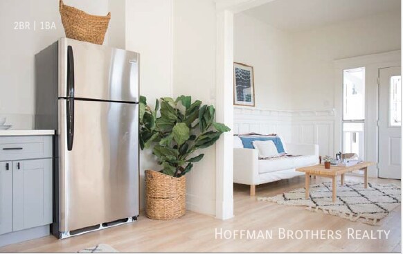 404 1/2 N Ave 54-