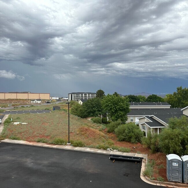 179 Rock Canyon St Unit H304