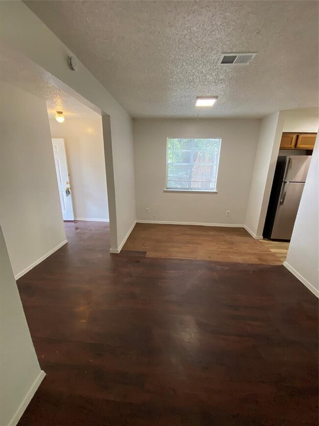 Photo - 806 Sirocco Dr