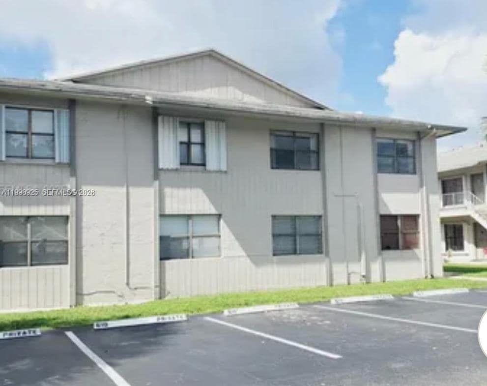 Photo - 15356 SW 72nd St Unidad 32-12