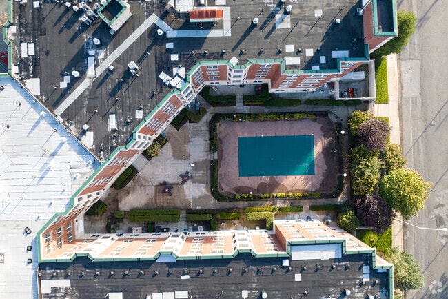 Photo - The Bel Aire