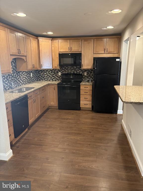 Photo - 1107 Raintree Ln Apartment Unit 1107