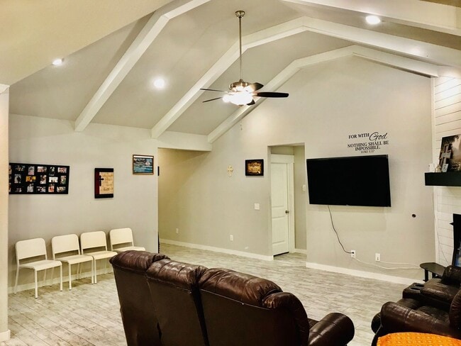 Photo - 1224 Bradley St