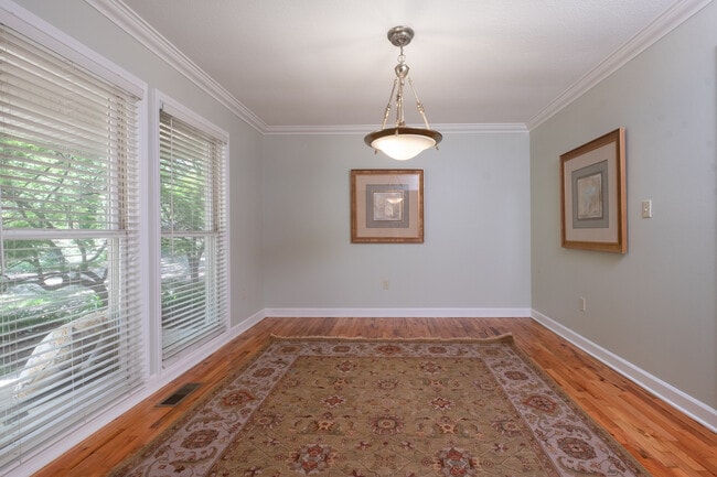 Photo - 222 Frazier Ln