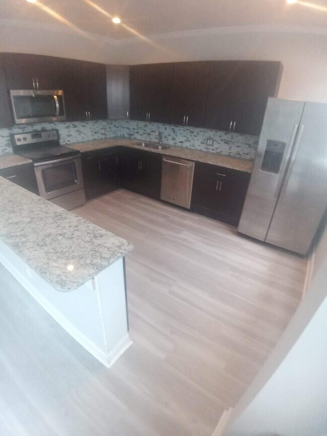 Photo - 408 Armada Rd S Unit 2