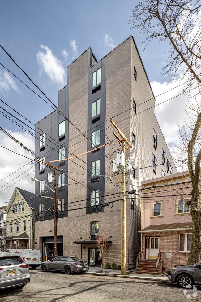 Photo - 14 Merchant St