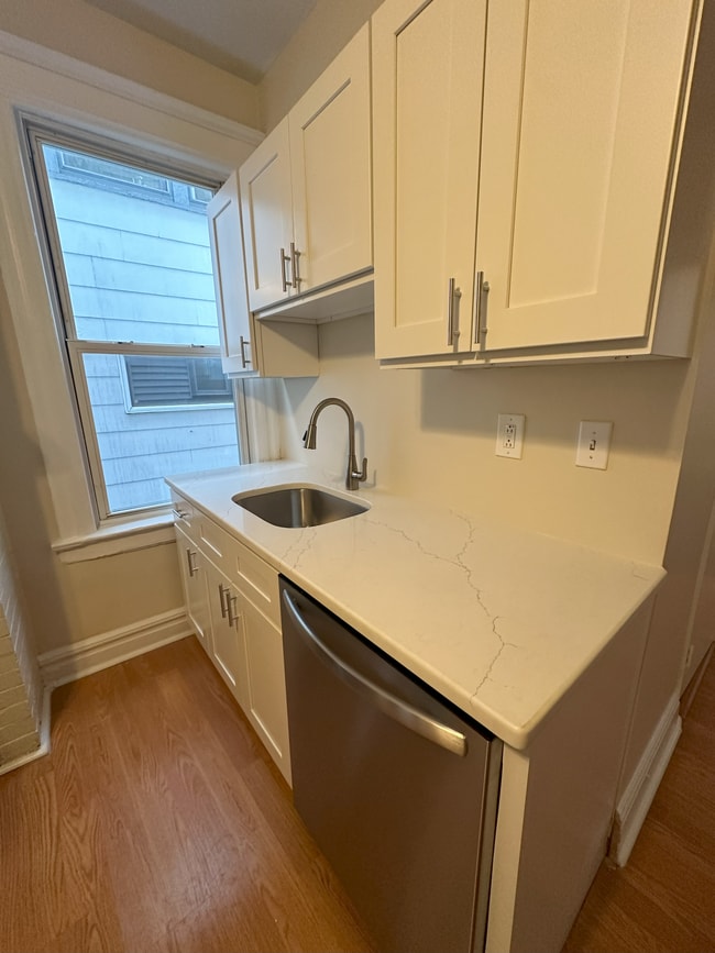 Photo - 7 Woodland Ave Unit 1