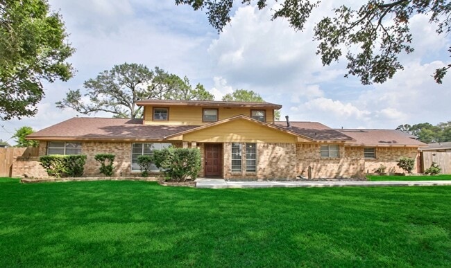 Building Photo - 6406 Ashton St