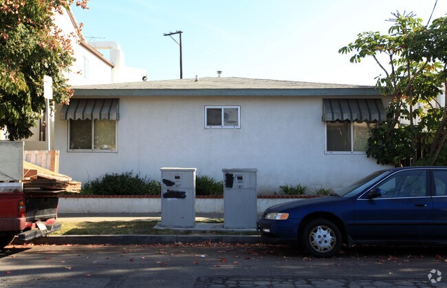 1024 Loma Avenue
