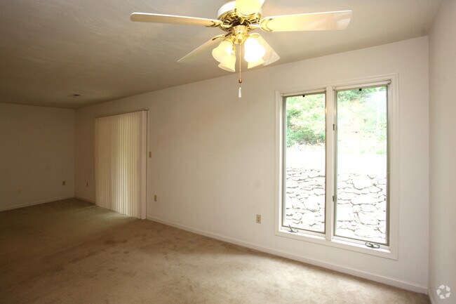 Photo - Cedar Ridge Apartments