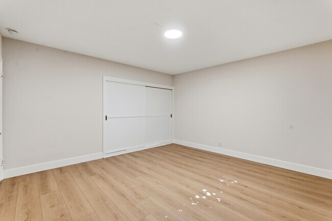 Photo - 356 S Rexford Dr Unit 6