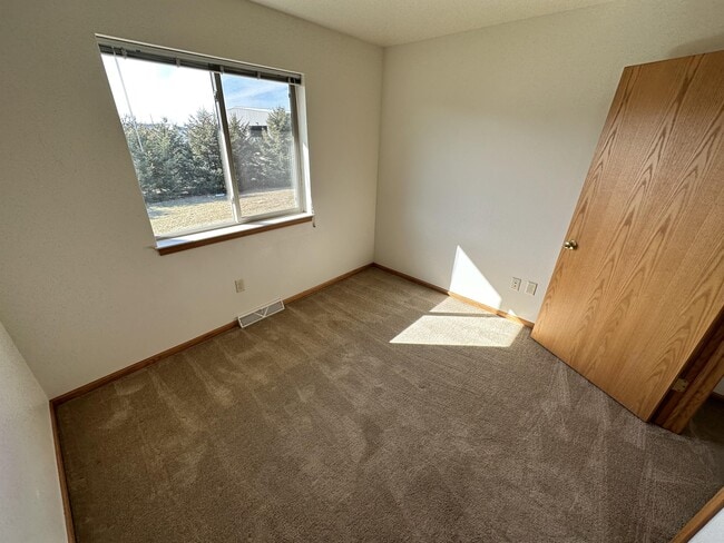 Photo - 132 Sater St