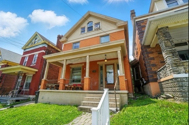 Photo - 2319 Victor St