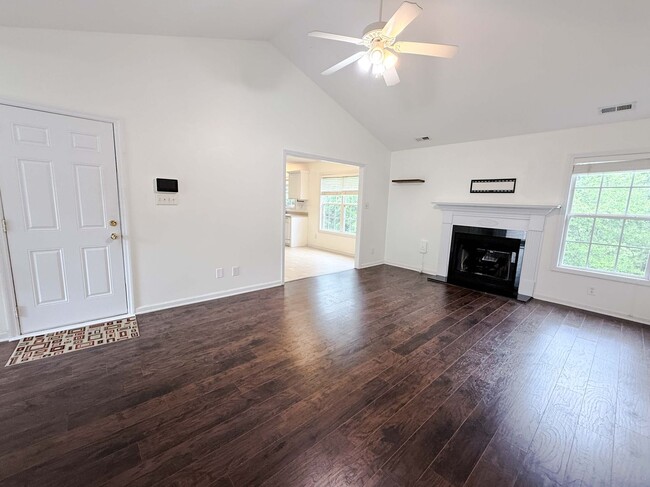 Photo - 7704 Redwood Ave