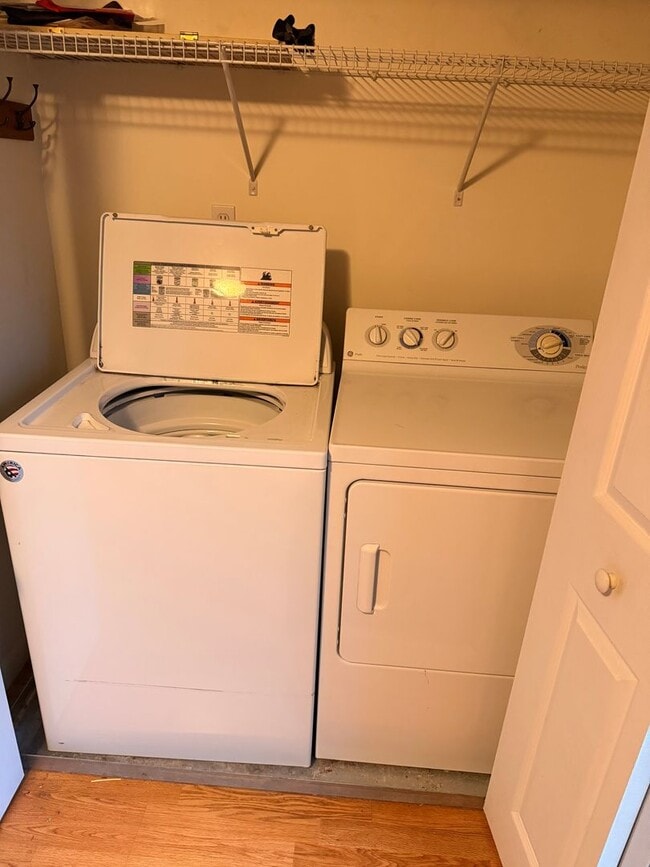 Photo - Downtown Kittery, walking distance to the Portsmouth Naval Shipyard!