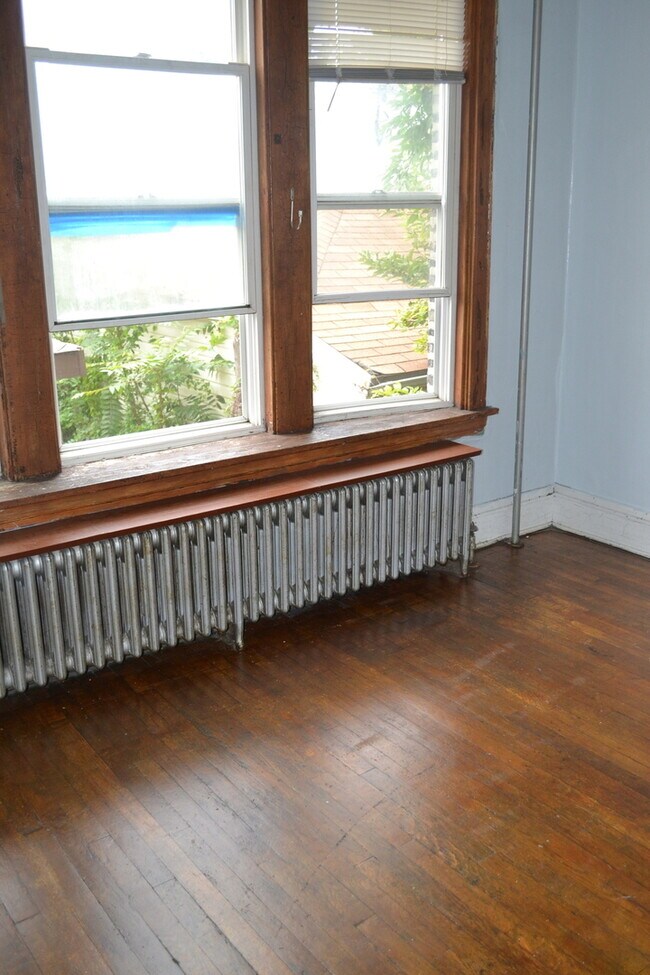 Photo - 3717 W Belden Ave Unit 1R