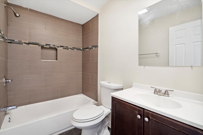 Photo - 1832 W Montgomery Ave Unit B